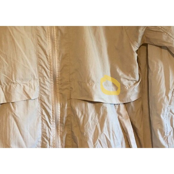 Lululemon Hood Lite Jacket in Chrome Packable Jacket Size 4 - Picture 9 of 9